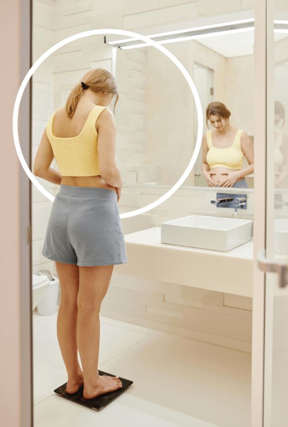 Femme sur la balance - diététicienne nutritionniste près d'angers - apaiser la nourriture et l'image corporelle