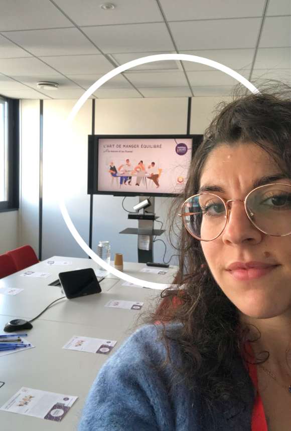 Marina Alves diététicienne, en atelier en entreprise angers